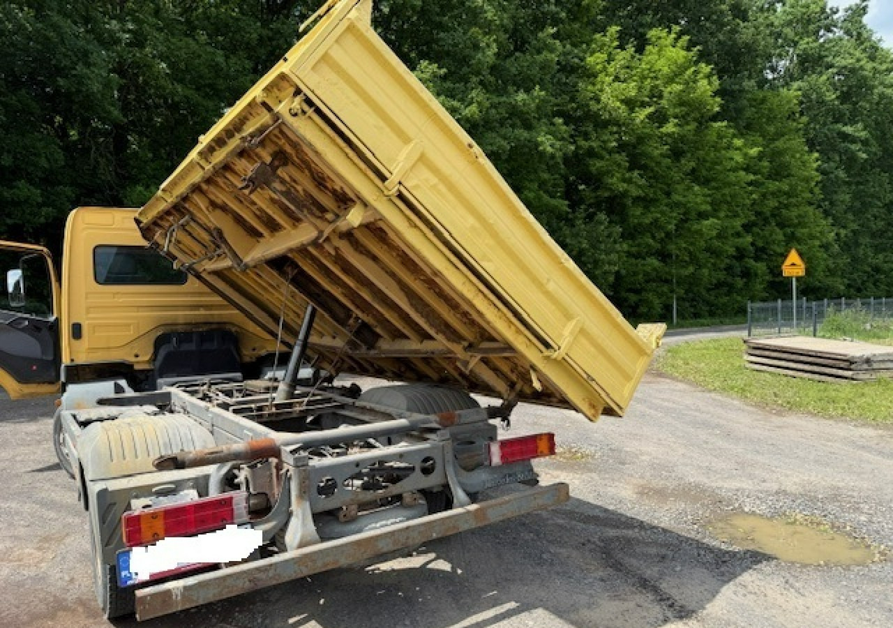 Mercedes-Benz Atego 3 stronna wywrotka * mały przebieg* - Kallurauto: pilt 5 Mercedes-Benz Atego 3 stronna wywrotka * mały przebieg* - Kallurauto: pilt 5