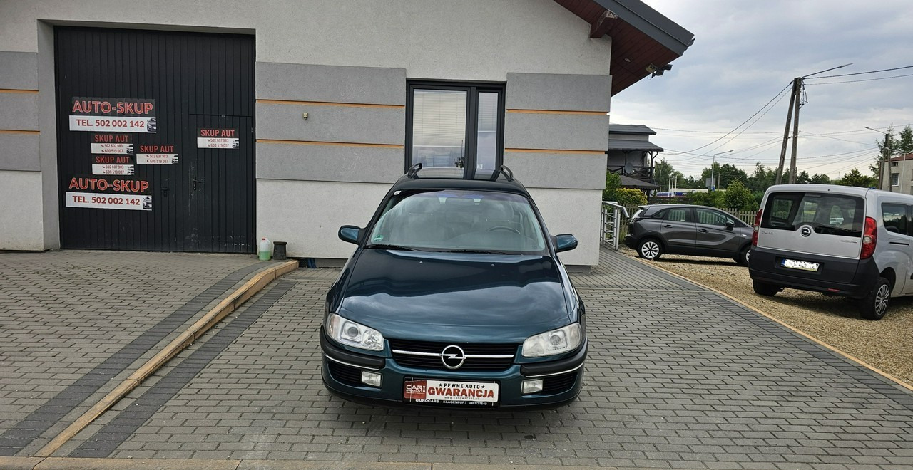 Opel Omega B 2,5 v6 *automat* napęd tył *welury* - Auto: pilt 2 Opel Omega B 2,5 v6 *automat* napęd tył *welury* - Auto: pilt 2