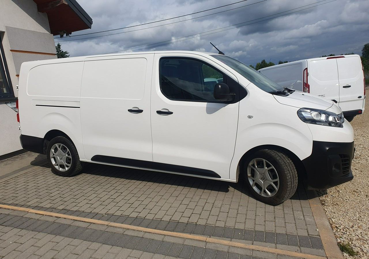 Opel Vivaro 2,0 Diesel | 160 tyś.km | Stan bdb! - Kaubik: pilt 4 Opel Vivaro 2,0 Diesel | 160 tyś.km | Stan bdb! - Kaubik: pilt 4
