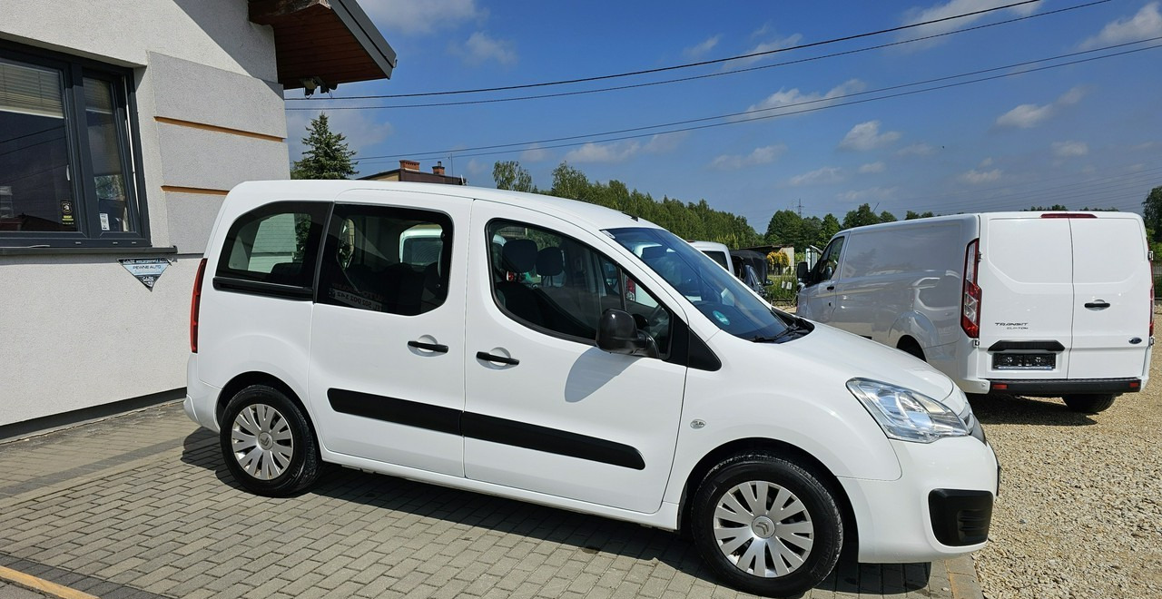 Auto Peugeot Partner II 5 -osobowy: pilt 6