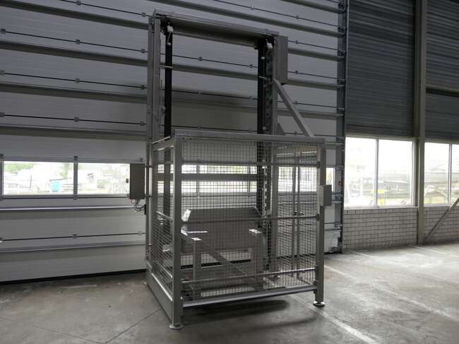 Lachnit lifter for palletboxes 322 L - Toidumasin: pilt 1 Lachnit lifter for palletboxes 322 L - Toidumasin: pilt 1