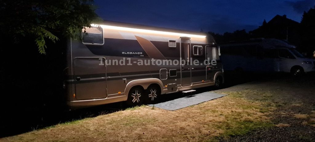 Bürstner Elegance I 910 G Solar/AHK/RFK/Alde/TwinSat/2xTV/Vollausstattung Elegance I 910 G Solar/AHK/RFK/Alde/TwinSat/2xTV/Vollausstattung - Täisintegreeritud matkaauto: pilt 1 Bürstner Elegance I 910 G Solar/AHK/RFK/Alde/TwinSat/2xTV/Vollausstattung Elegance I 910 G Solar/AHK/RFK/Alde/TwinSat/2xTV/Vollausstattung - Täisintegreeritud matkaauto: pilt 1