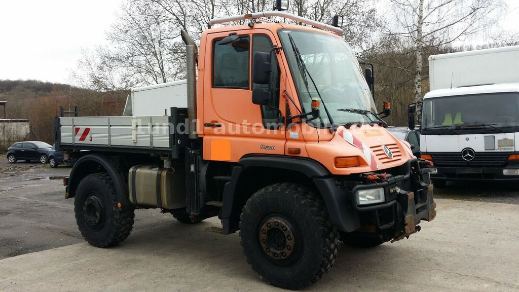 Mercedes-Benz Unimog U 500 Kipper Kommunalhydraulik U 300 400 U 500 Kipper Kommunalhydraulik U 300 400 - Kommunaal-/ Erisõiduk: pilt 1 Mercedes-Benz Unimog U 500 Kipper Kommunalhydraulik U 300 400 U 500 Kipper Kommunalhydraulik U 300 400 - Kommunaal-/ Erisõiduk: pilt 1