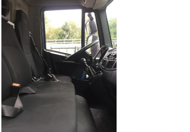 Iveco EUROCARGOeurocargo 120e19 - Kasti veoauto: pilt 4 Iveco EUROCARGOeurocargo 120e19 - Kasti veoauto: pilt 4