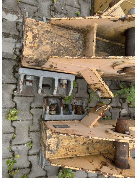 Liebherr 185/200HC Undercarriage 6x6 + 2x A block - Tornkraana: pilt 2 Liebherr 185/200HC Undercarriage 6x6 + 2x A block - Tornkraana: pilt 2