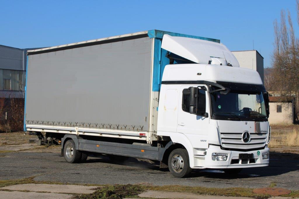 Mercedes-Benz Atego 1223 - Tent veoauto: pilt 1 Mercedes-Benz Atego 1223 - Tent veoauto: pilt 1