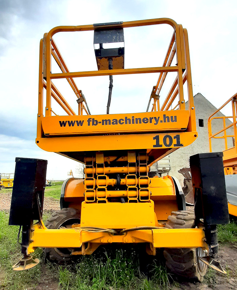 HAULOTTE Compact 12 DX - Käärlift: pilt 1 HAULOTTE Compact 12 DX - Käärlift: pilt 1