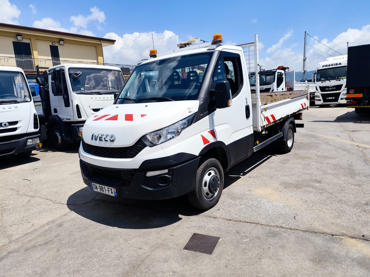 IVECO DAILY 35-130 - Tarbesõiduk kallur: pilt 1 IVECO DAILY 35-130 - Tarbesõiduk kallur: pilt 1