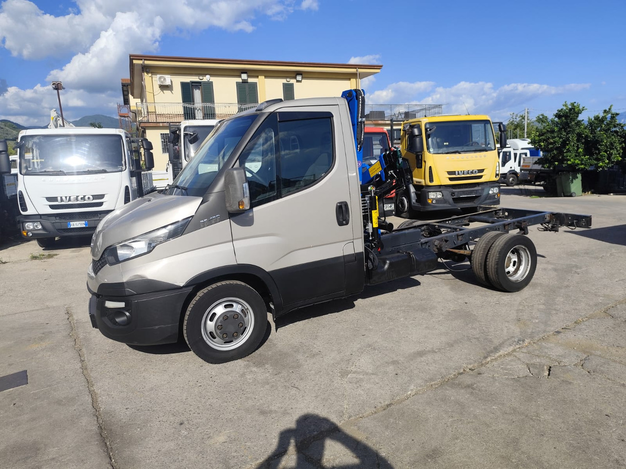 IVECO DAILY 35-130 - Tarbesõiduk kallur: pilt 3 IVECO DAILY 35-130 - Tarbesõiduk kallur: pilt 3