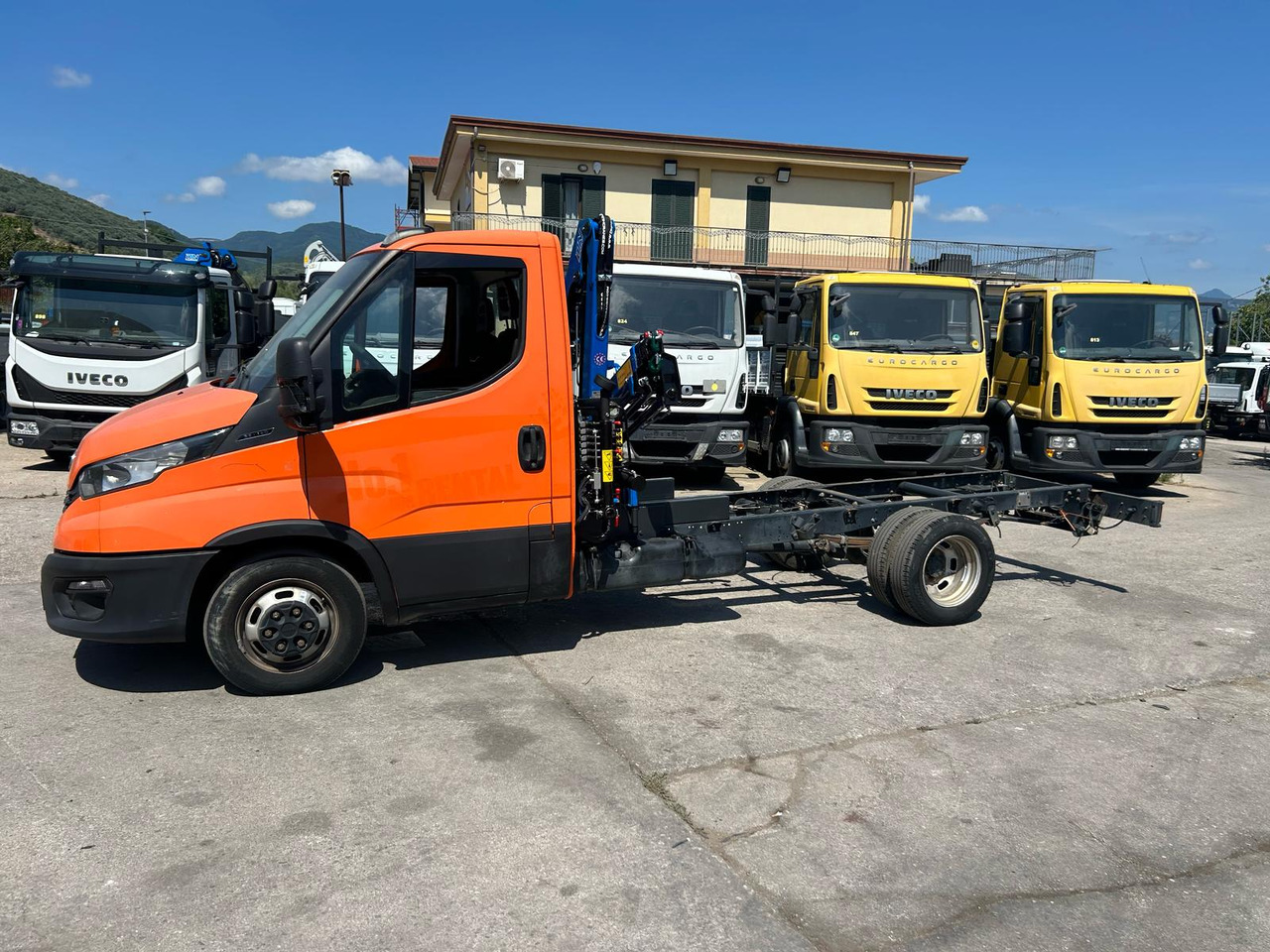 IVECO DAILY 35-140 - Kraanaga veoauto: pilt 3 IVECO DAILY 35-140 - Kraanaga veoauto: pilt 3