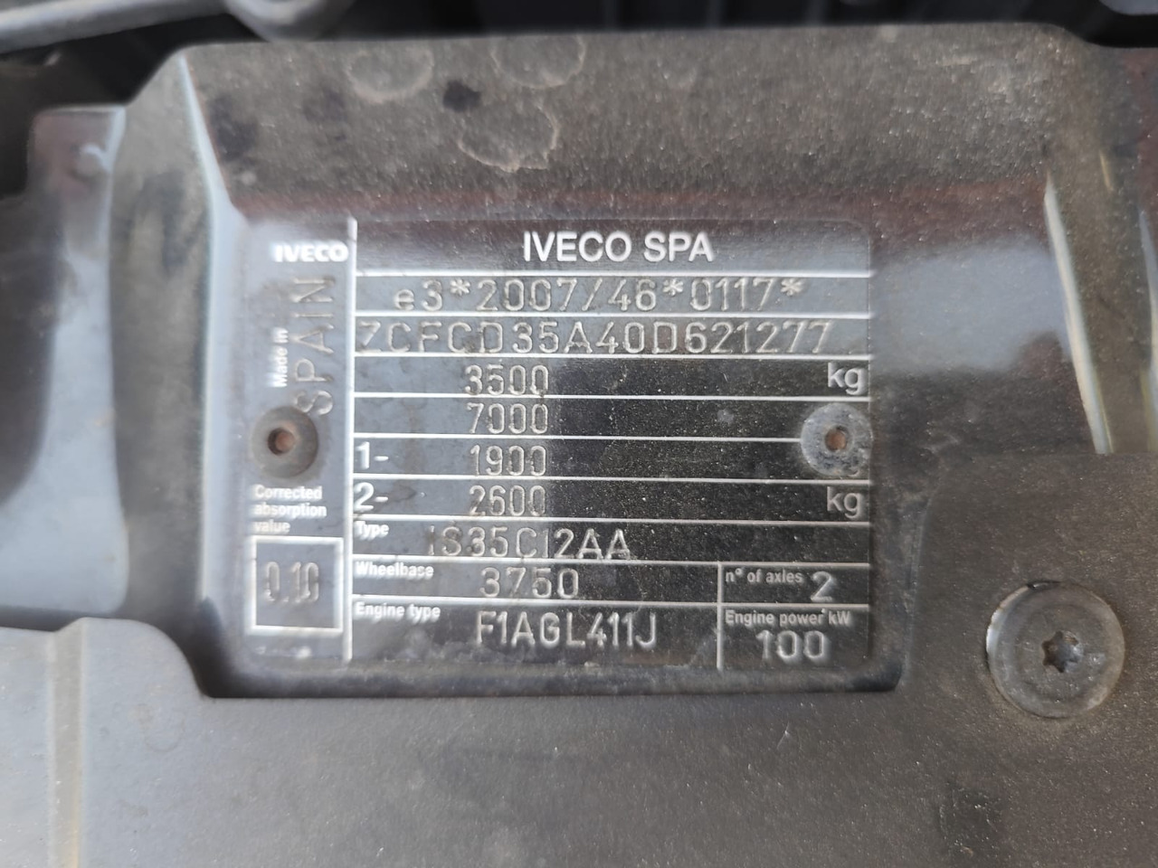 IVECO DAILY 35-140 - Kraanaga veoauto: pilt 2 IVECO DAILY 35-140 - Kraanaga veoauto: pilt 2