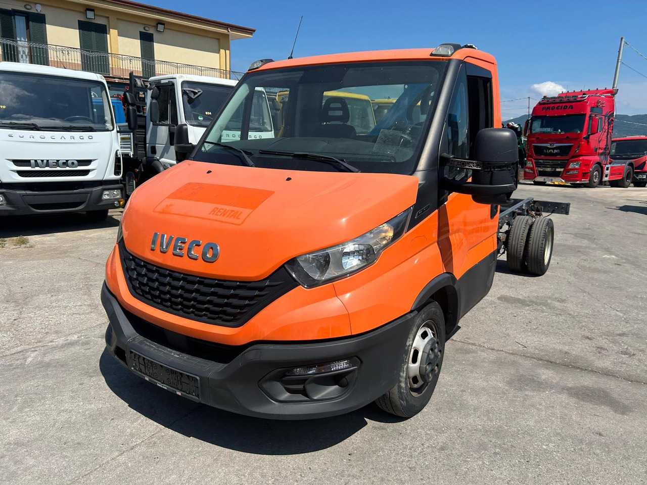 IVECO DAILY 35-140 - Kraanaga veoauto: pilt 1 IVECO DAILY 35-140 - Kraanaga veoauto: pilt 1