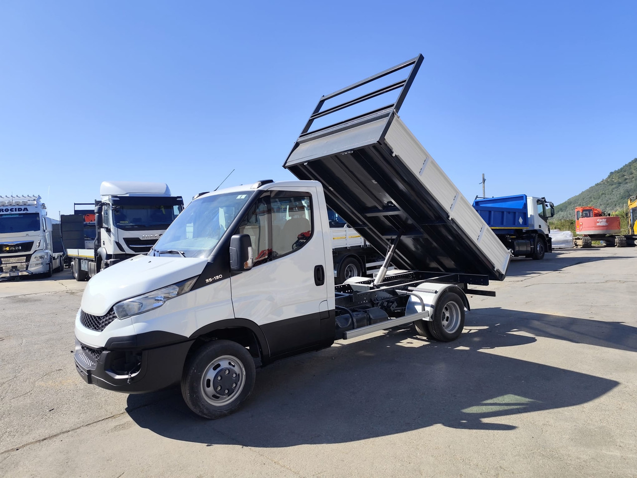 IVECO DAILY 35C13 - Tarbesõiduk kallur: pilt 3 IVECO DAILY 35C13 - Tarbesõiduk kallur: pilt 3