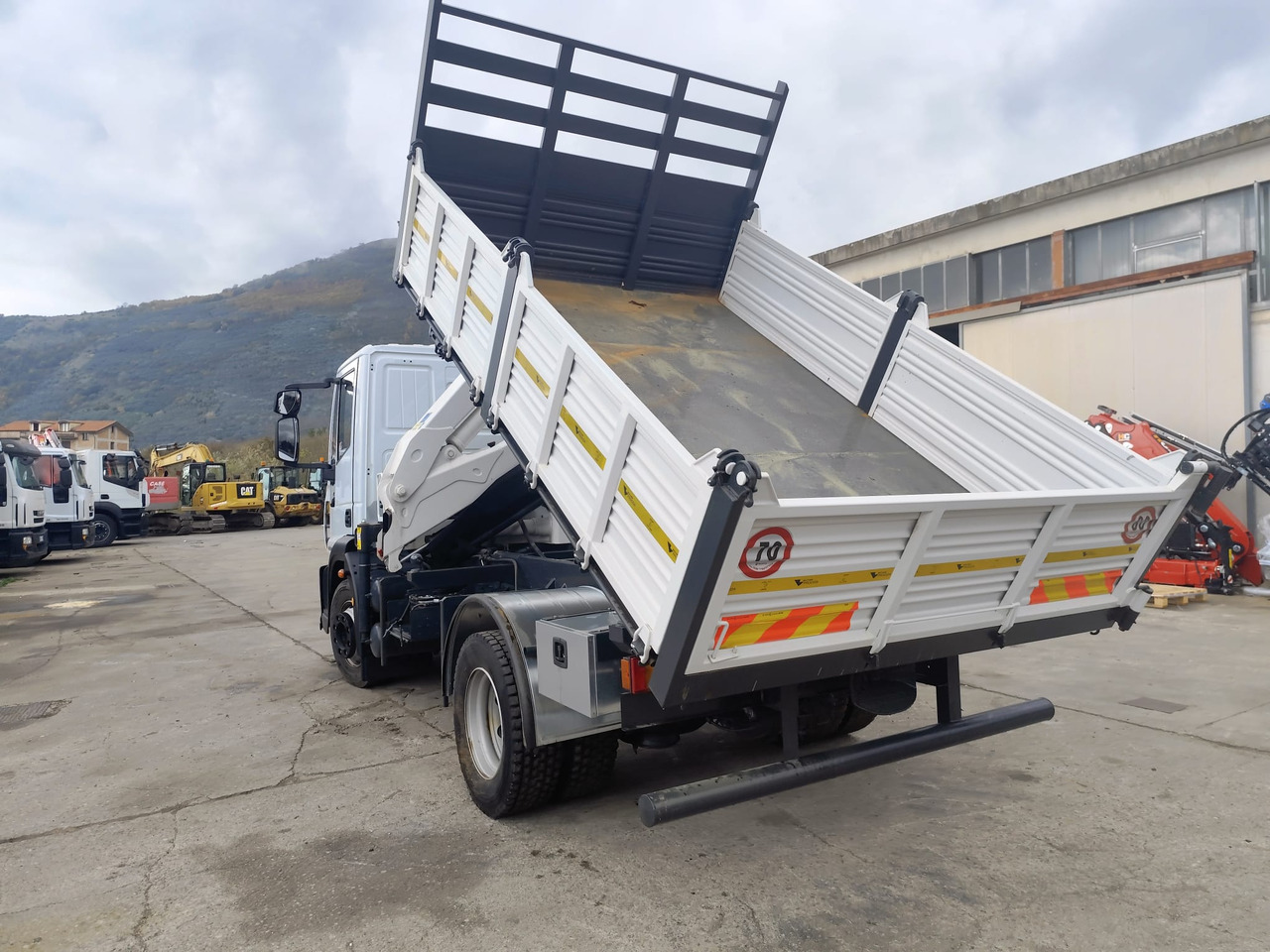 IVECO EUROCARGO 120E28P liising IVECO EUROCARGO 120E28P: pilt 39
