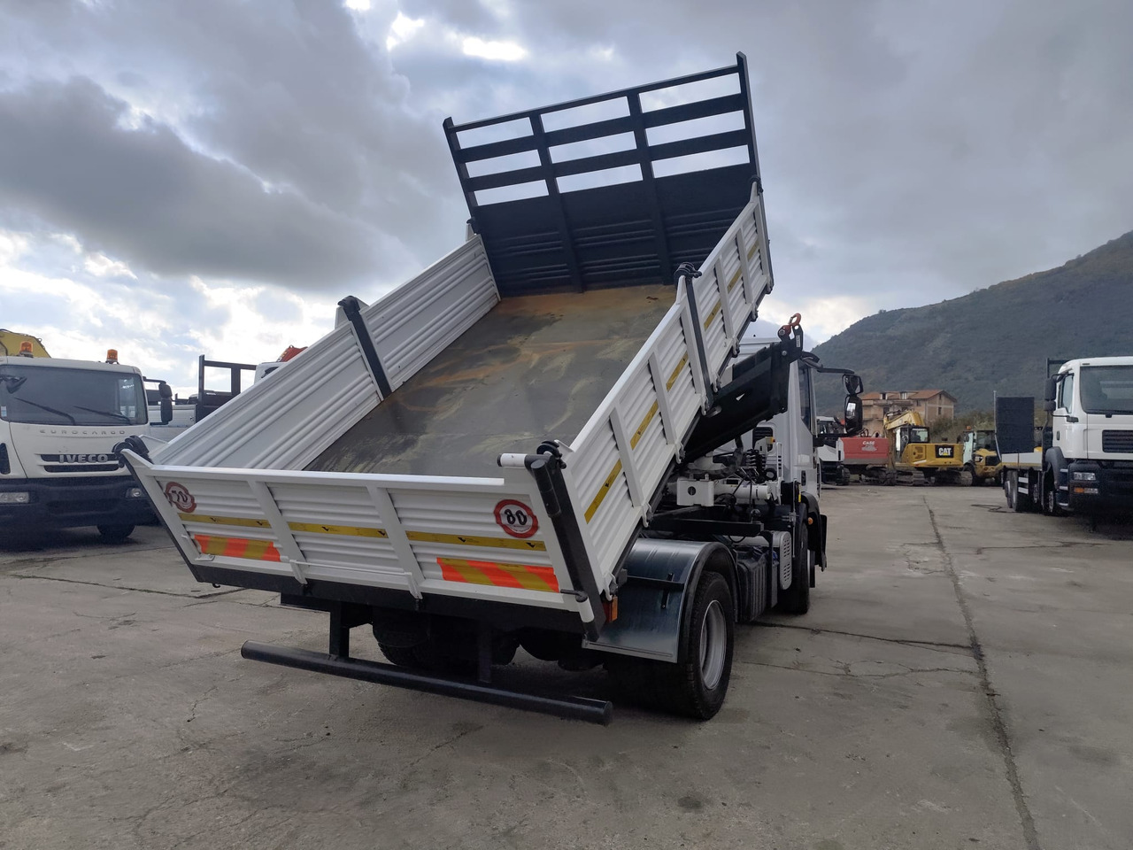 IVECO EUROCARGO 120E28P liising IVECO EUROCARGO 120E28P: pilt 44