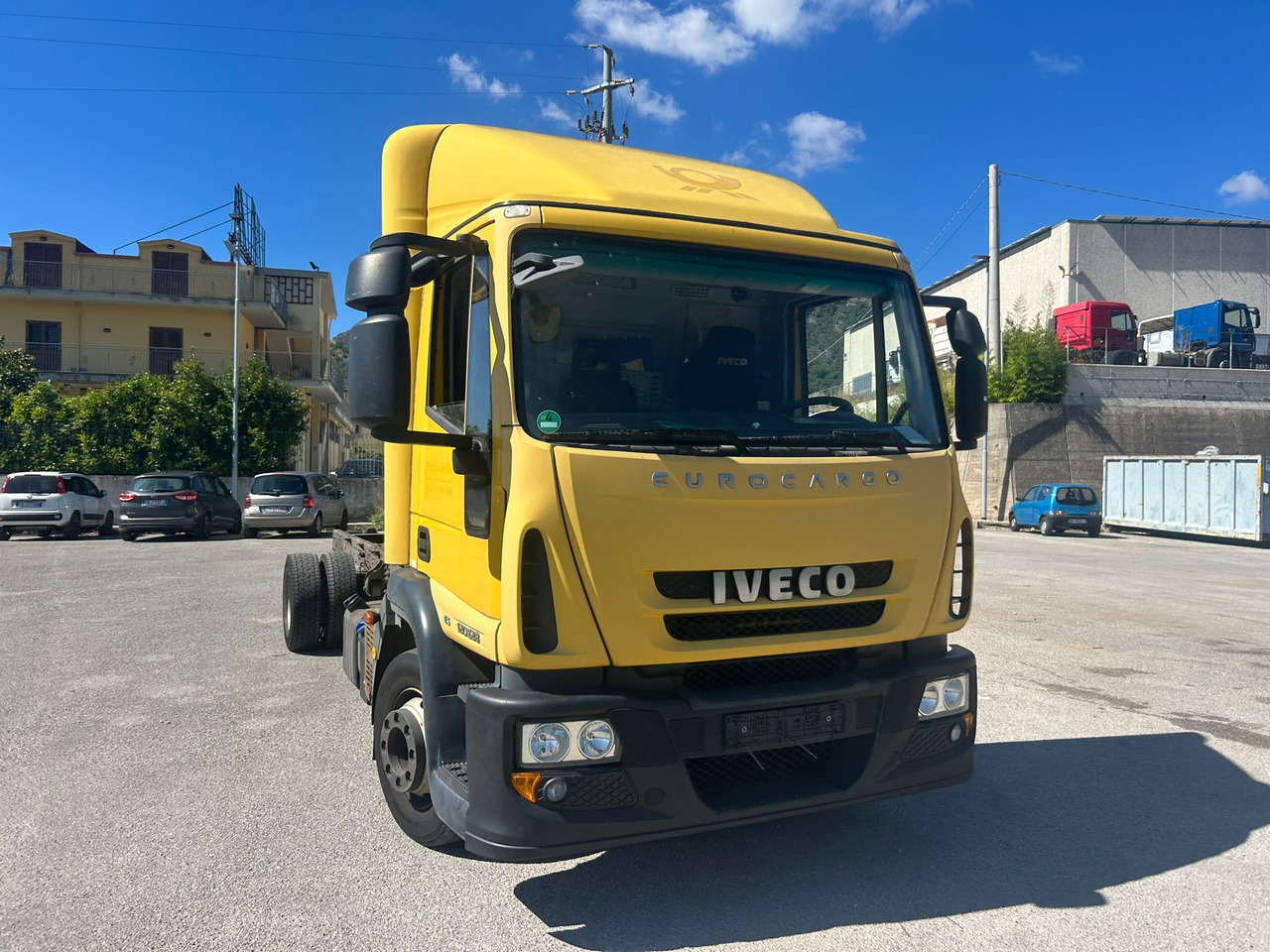 IVECO EUROCARGO 120E28P - Kasti veoauto: pilt 3 IVECO EUROCARGO 120E28P - Kasti veoauto: pilt 3
