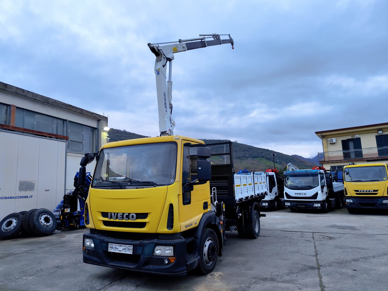 Kraanaga veoauto, Kallurauto IVECO EUROCARGO 120E28P: pilt 23 Kraanaga veoauto, Kallurauto IVECO EUROCARGO 120E28P: pilt 23