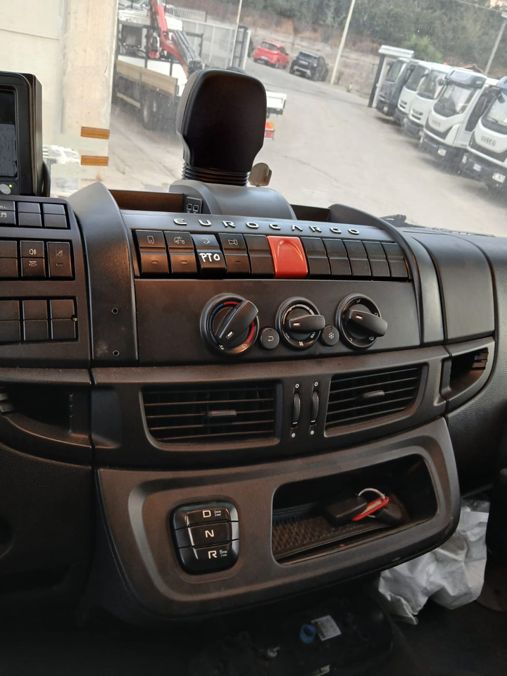 Kraanaga veoauto, Kallurauto IVECO EUROCARGO 140-250: pilt 16