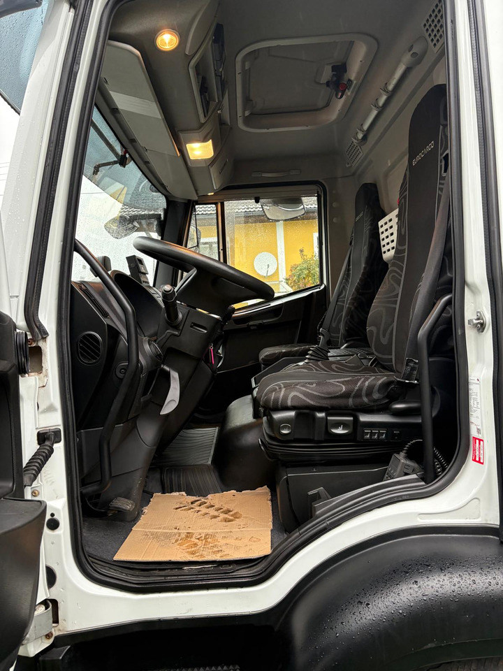 IVECO EUROCARGO 140-250 - Kabiinišassiiga veoauto: pilt 2 IVECO EUROCARGO 140-250 - Kabiinišassiiga veoauto: pilt 2