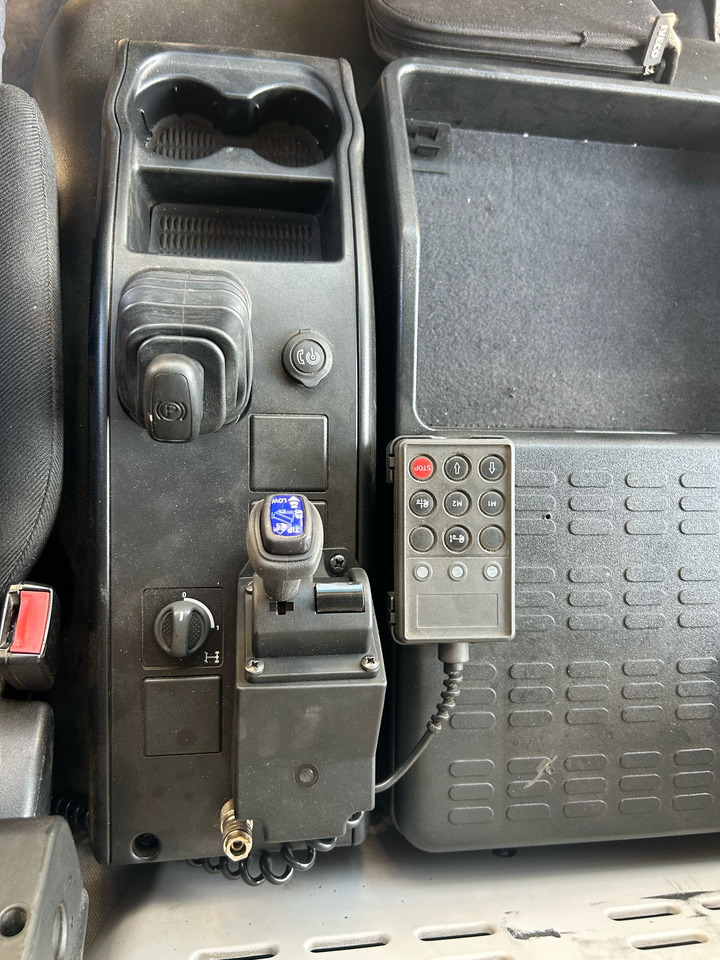 IVECO EUROCARGO 140-250 - Kraanaga veoauto: pilt 5 IVECO EUROCARGO 140-250 - Kraanaga veoauto: pilt 5