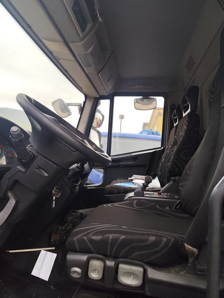 IVECO EUROCARGO 140E25 - Kabiinišassiiga veoauto: pilt 4 IVECO EUROCARGO 140E25 - Kabiinišassiiga veoauto: pilt 4