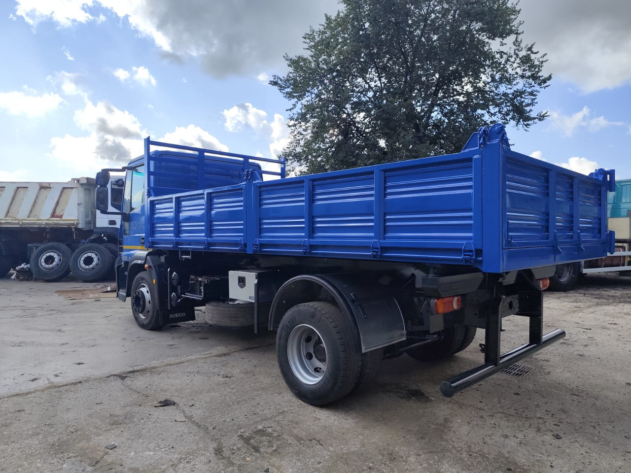 IVECO EUROCARGO 150E25 - Kallurauto: pilt 2 IVECO EUROCARGO 150E25 - Kallurauto: pilt 2