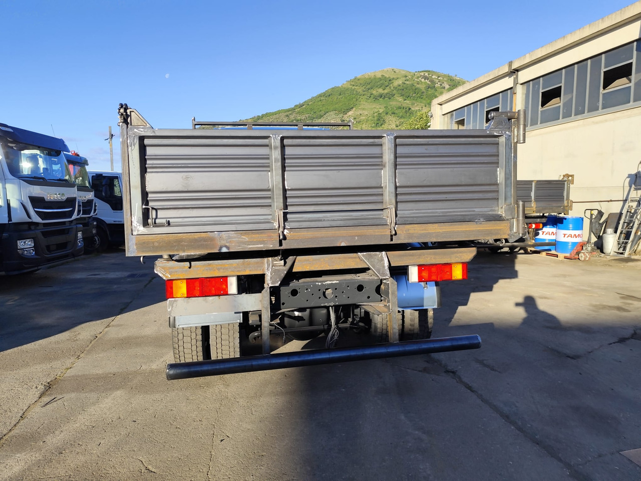 IVECO EUROCARGO 150E25 - Kallurauto: pilt 3 IVECO EUROCARGO 150E25 - Kallurauto: pilt 3
