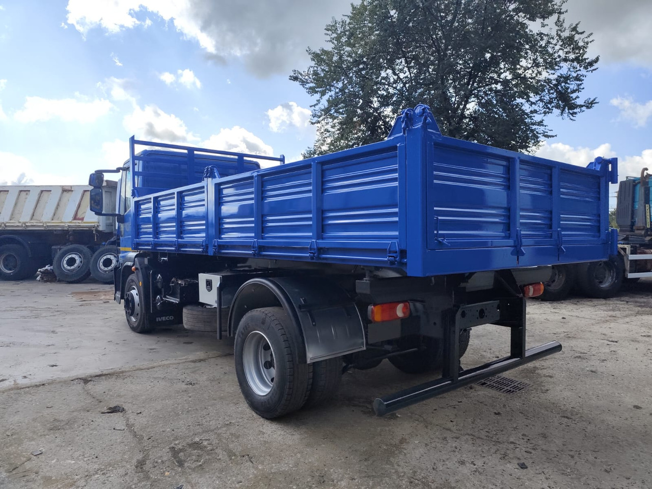 IVECO EUROCARGO 150E25 - Kallurauto: pilt 3 IVECO EUROCARGO 150E25 - Kallurauto: pilt 3