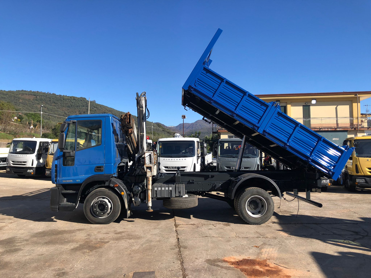 Kraanaga veoauto IVECO EUROCARGO 150E25P: pilt 7