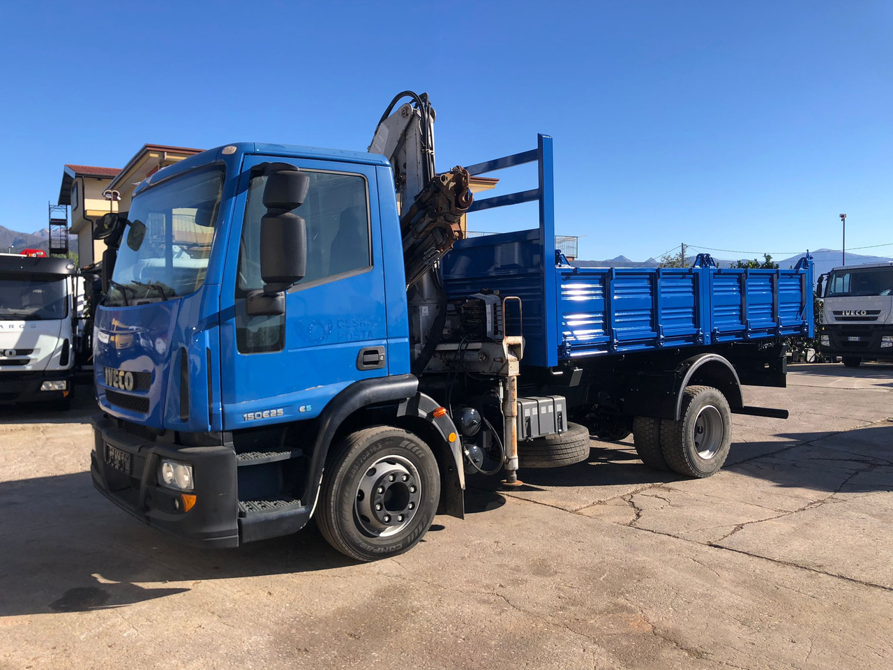Kraanaga veoauto IVECO EUROCARGO 150E25P: pilt 11