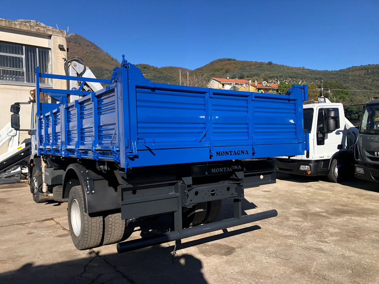 Kraanaga veoauto IVECO EUROCARGO 150E25P: pilt 37