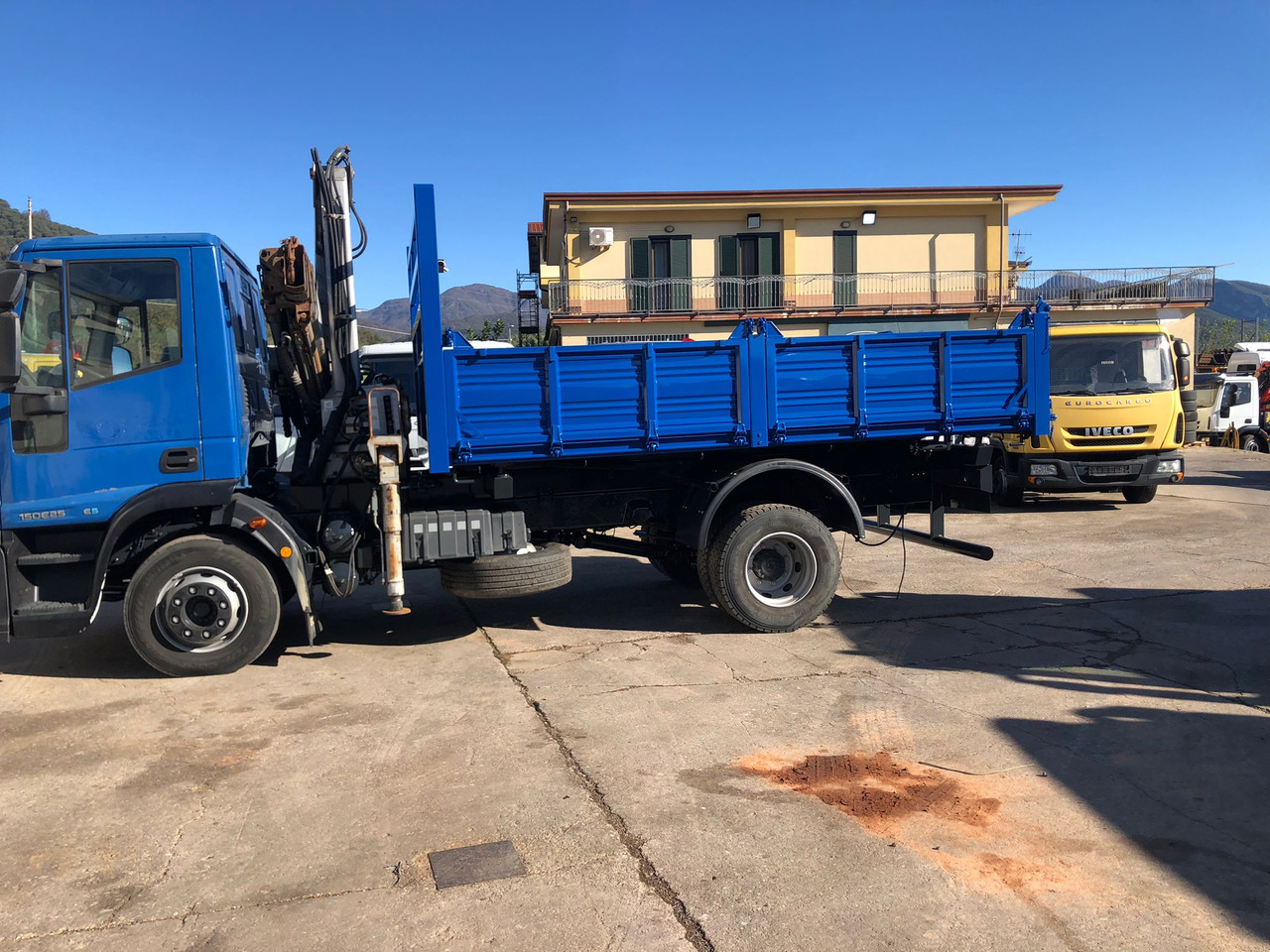 Kraanaga veoauto IVECO EUROCARGO 150E25P: pilt 25