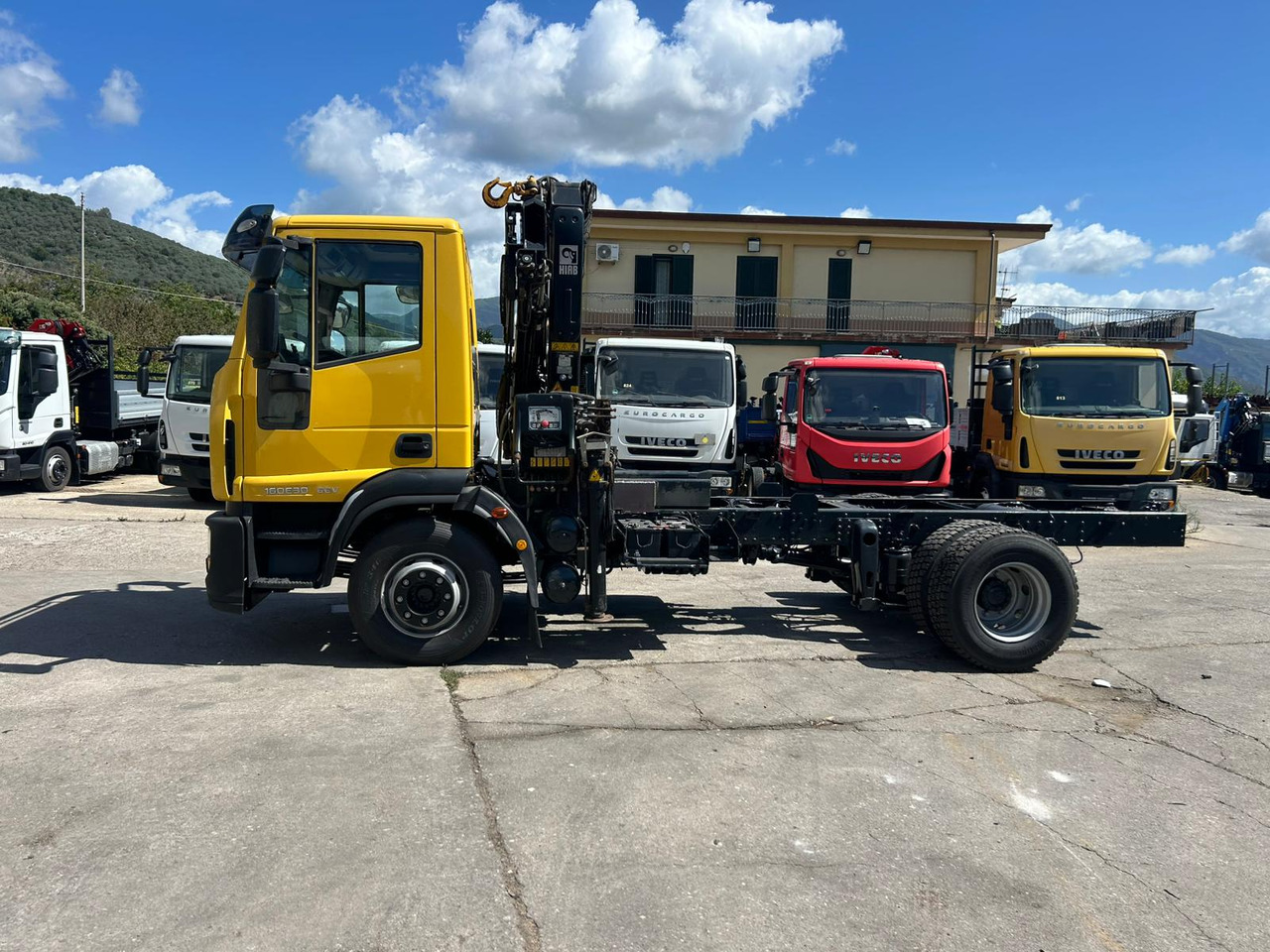 IVECO EUROCARGO 160E30 - Kraanaga veoauto: pilt 3 IVECO EUROCARGO 160E30 - Kraanaga veoauto: pilt 3