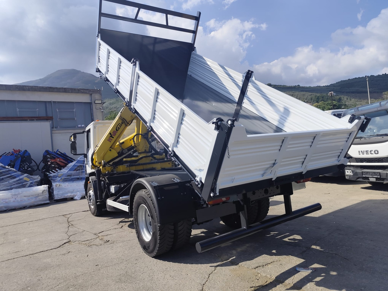 IVECO EUROCARGO 180E30 - Kallurauto, Kraanaga veoauto: pilt 5 IVECO EUROCARGO 180E30 - Kallurauto, Kraanaga veoauto: pilt 5