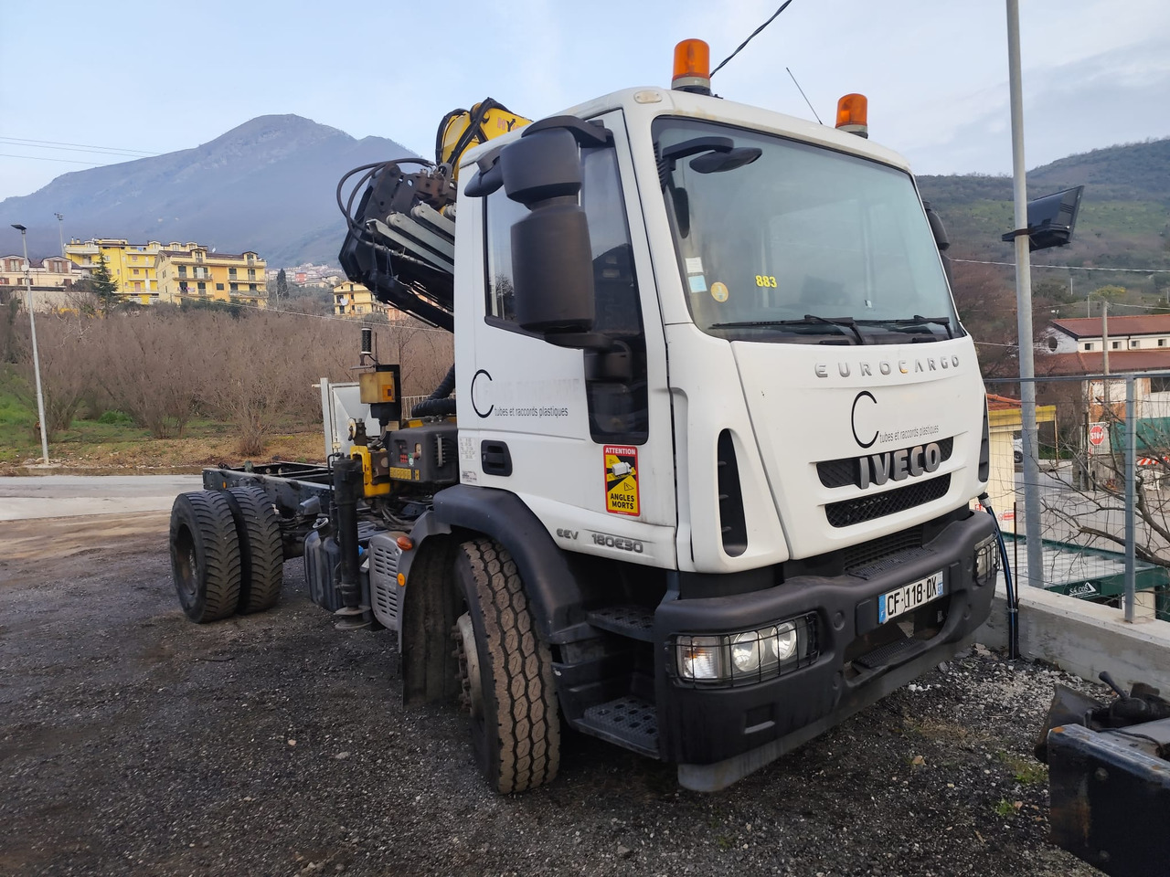 IVECO EUROCARGO 180E30 - Kallurauto, Kraanaga veoauto: pilt 1 IVECO EUROCARGO 180E30 - Kallurauto, Kraanaga veoauto: pilt 1