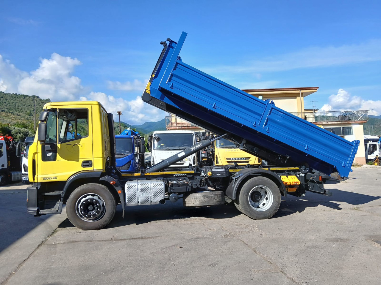 IVECO EUROCARGO 190EL25 - Konkstõstukiga veoauto: pilt 5 IVECO EUROCARGO 190EL25 - Konkstõstukiga veoauto: pilt 5