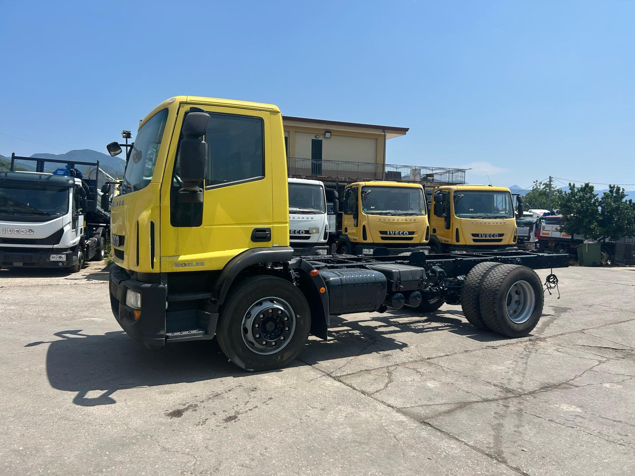 IVECO EUROCARGO 190EL25 - Kabiinišassiiga veoauto: pilt 3 IVECO EUROCARGO 190EL25 - Kabiinišassiiga veoauto: pilt 3