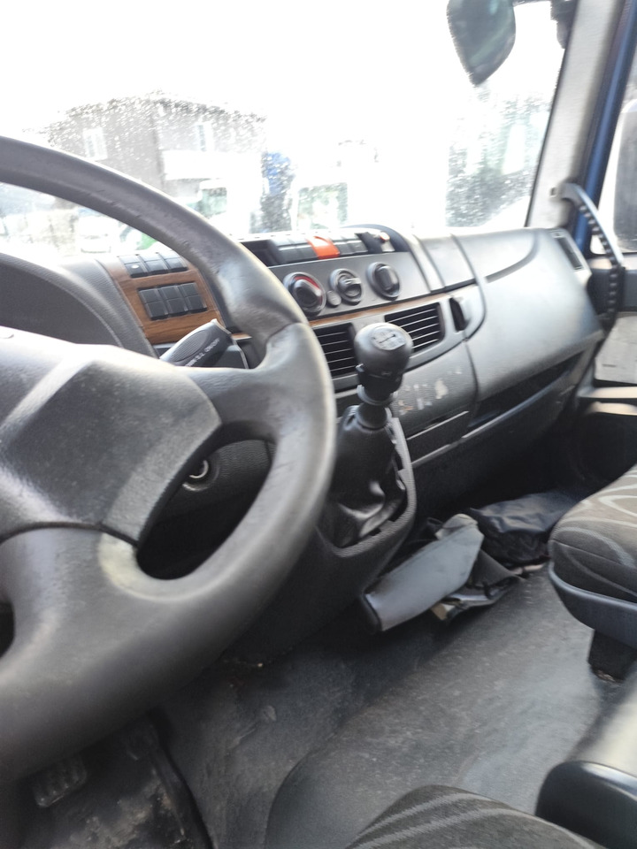 IVECO EUROCARGO 190EL28 - Kabiinišassiiga veoauto: pilt 2 IVECO EUROCARGO 190EL28 - Kabiinišassiiga veoauto: pilt 2