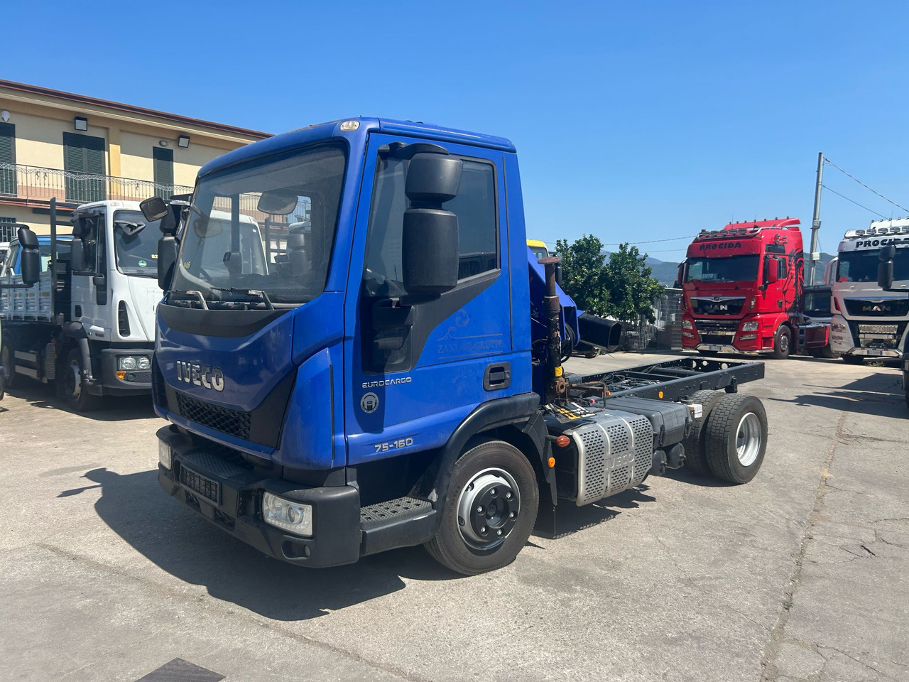 IVECO EUROCARGO 75-160 - Kraanaga veoauto, Kraanaga veoauto: pilt 1 IVECO EUROCARGO 75-160 - Kraanaga veoauto, Kraanaga veoauto: pilt 1