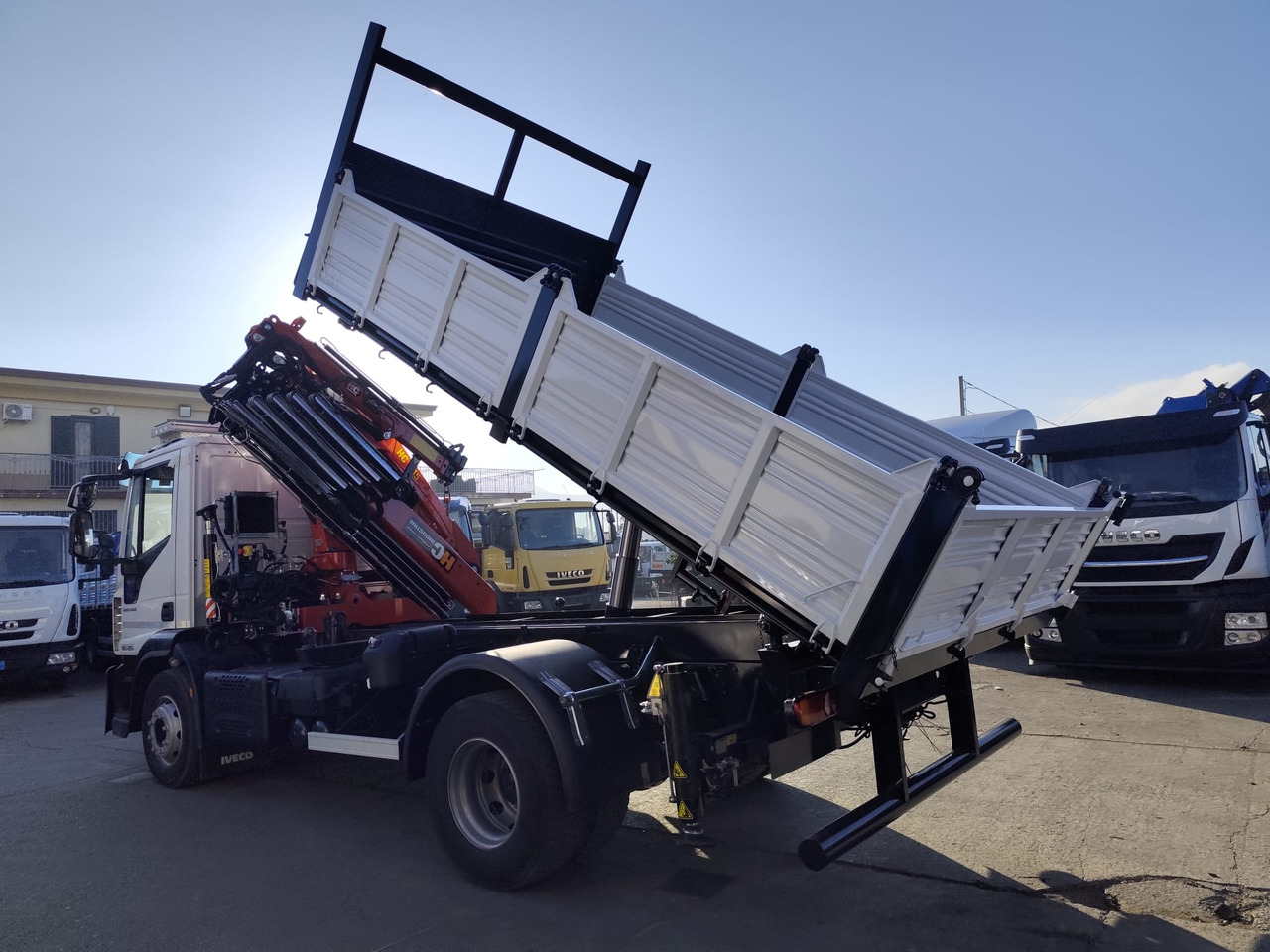 IVECO EUROCARGO 80-190 - Kabiinišassiiga veoauto: pilt 3 IVECO EUROCARGO 80-190 - Kabiinišassiiga veoauto: pilt 3