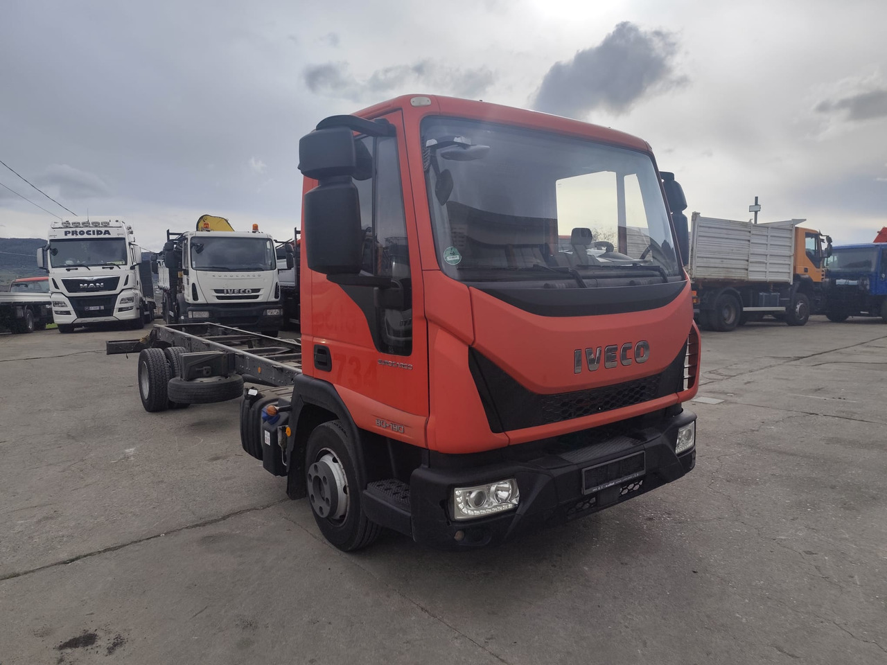 IVECO EUROCARGO 80-190 - Kabiinišassiiga veoauto: pilt 2 IVECO EUROCARGO 80-190 - Kabiinišassiiga veoauto: pilt 2