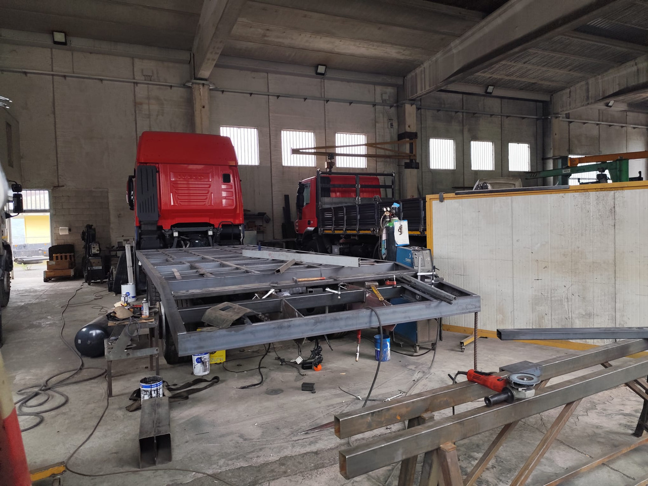 IVECO S-WAY AS260S48 Y - Madelveok/ Platvormveok: pilt 3 IVECO S-WAY AS260S48 Y - Madelveok/ Platvormveok: pilt 3