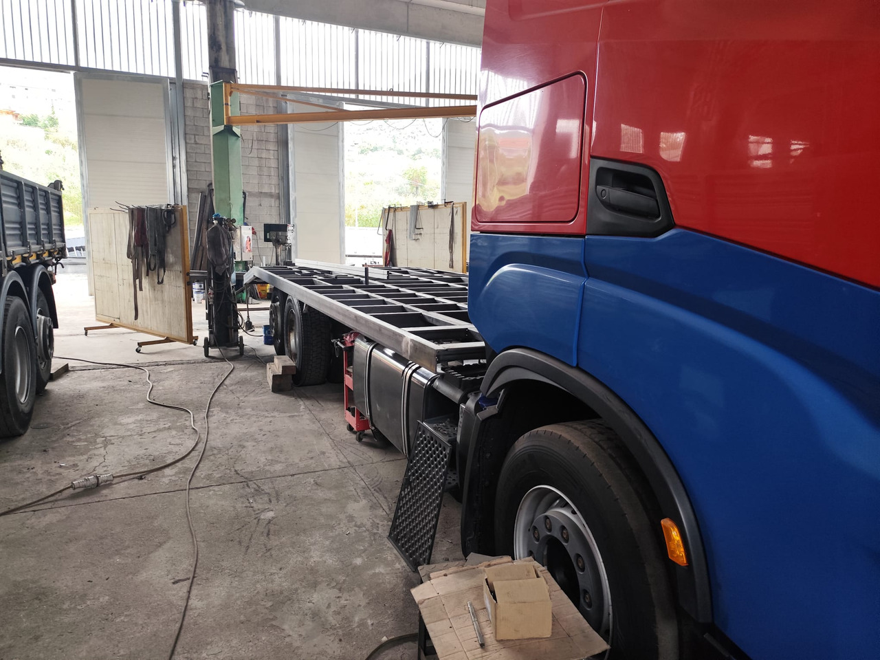 IVECO S-WAY AS260S48 Y - Madelveok/ Platvormveok: pilt 4 IVECO S-WAY AS260S48 Y - Madelveok/ Platvormveok: pilt 4