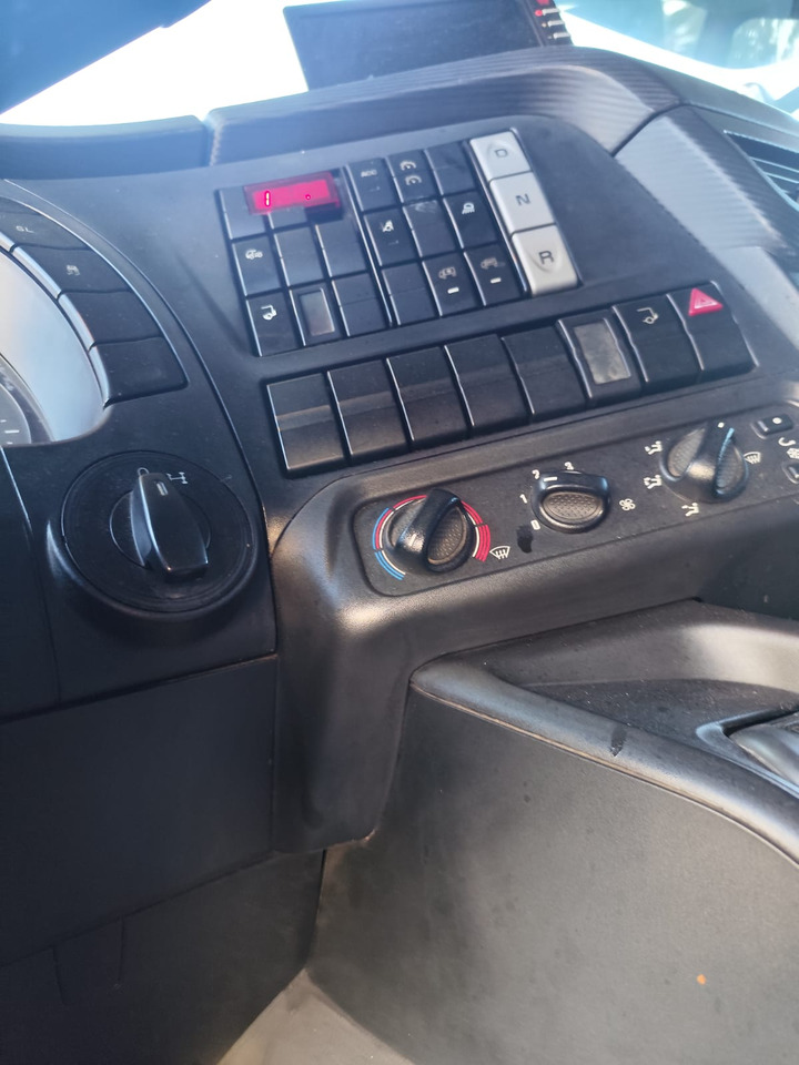IVECO STRALIS 190S31 - Konkstõstukiga veoauto: pilt 5 IVECO STRALIS 190S31 - Konkstõstukiga veoauto: pilt 5