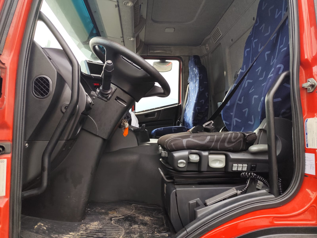 IVECO STRALIS 190S31 - Konkstõstukiga veoauto: pilt 3 IVECO STRALIS 190S31 - Konkstõstukiga veoauto: pilt 3