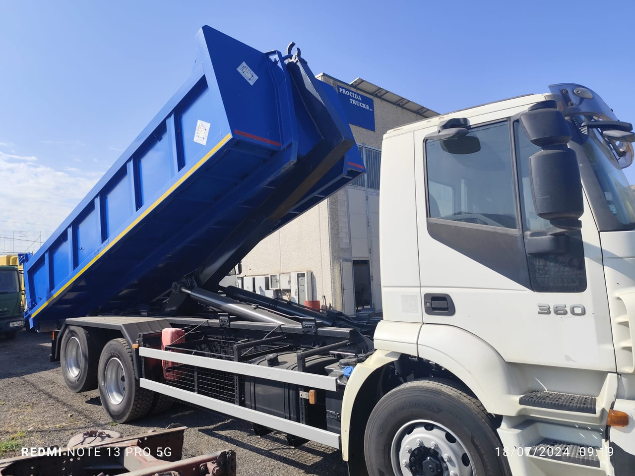 IVECO STRALIS 260S36 - Konkstõstukiga veoauto: pilt 3 IVECO STRALIS 260S36 - Konkstõstukiga veoauto: pilt 3