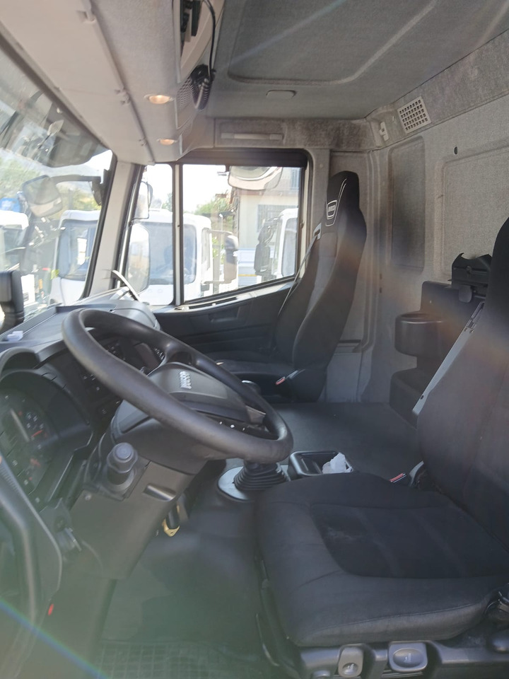 IVECO STRALIS AD 260S31 XP - Kraanaga veoauto: pilt 2 IVECO STRALIS AD 260S31 XP - Kraanaga veoauto: pilt 2