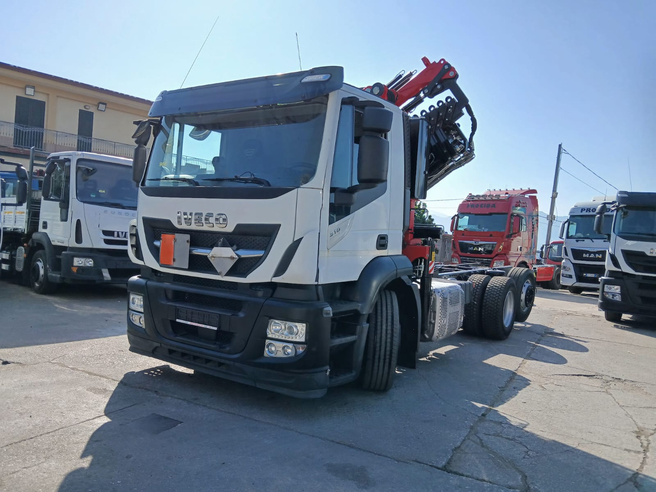 IVECO STRALIS AD 260S31 XP - Kraanaga veoauto: pilt 1 IVECO STRALIS AD 260S31 XP - Kraanaga veoauto: pilt 1