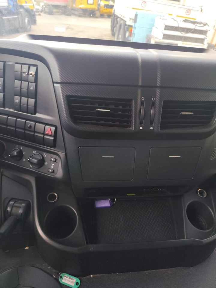 IVECO STRALIS AD 260S31 XP liising IVECO STRALIS AD 260S31 XP: pilt 29 IVECO STRALIS AD 260S31 XP liising IVECO STRALIS AD 260S31 XP: pilt 29