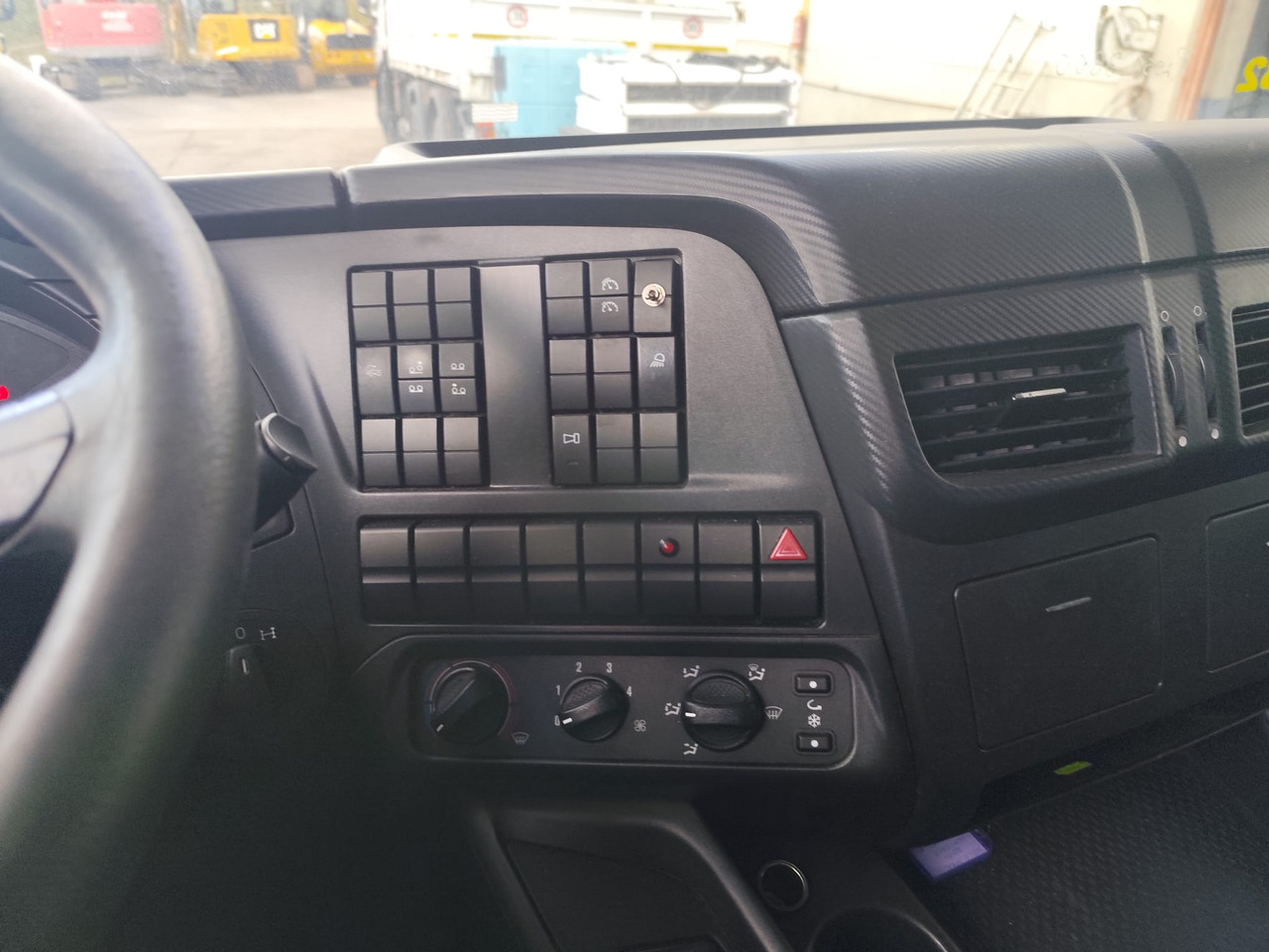 IVECO STRALIS AD 260S31 XP liising IVECO STRALIS AD 260S31 XP: pilt 33 IVECO STRALIS AD 260S31 XP liising IVECO STRALIS AD 260S31 XP: pilt 33